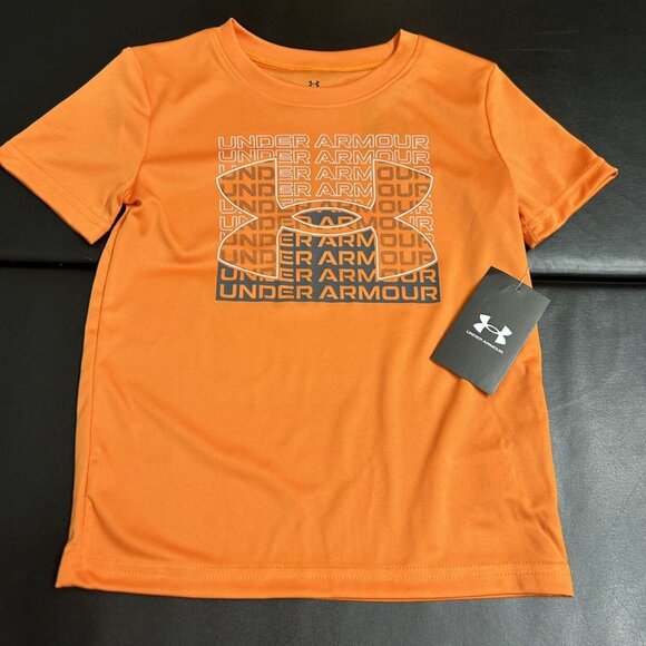 NWT Under Armour Athletic Set Boys Size 5 - Picture 2 of 3